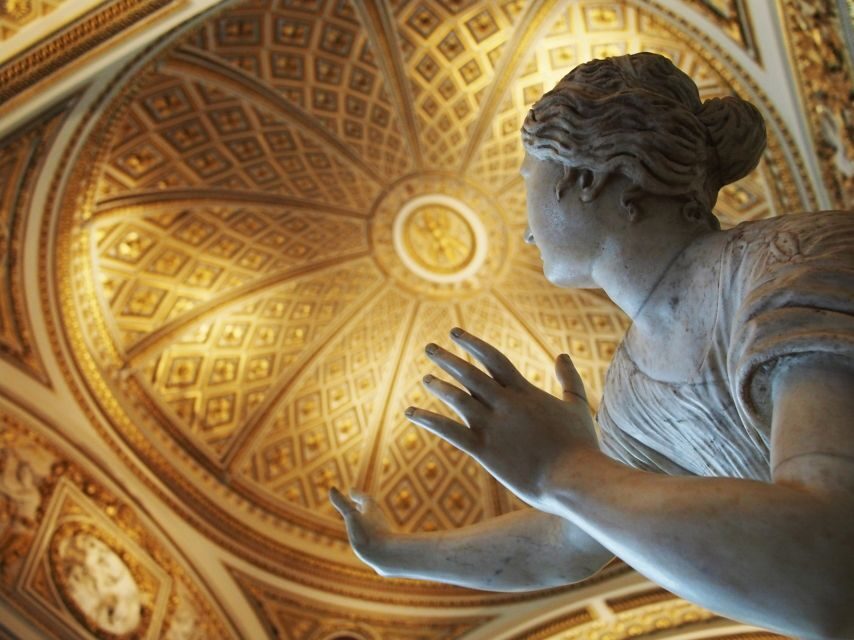 Florence: David & Uffizi Gallery Guided Tour for Small Group - Palazzo Vecchio, Il Porcellino, and the Medici footprint