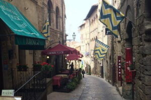 Florence Day Trip to Volterra and San Gimignano - The optional farm lunch that changes the feel of the day