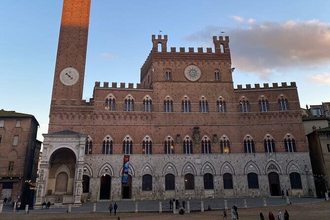 Florence: Day Trip with Free Time in San Gimignano and Siena - Getting From Florence: Piazzale Montelungo to Tuscan Countryside