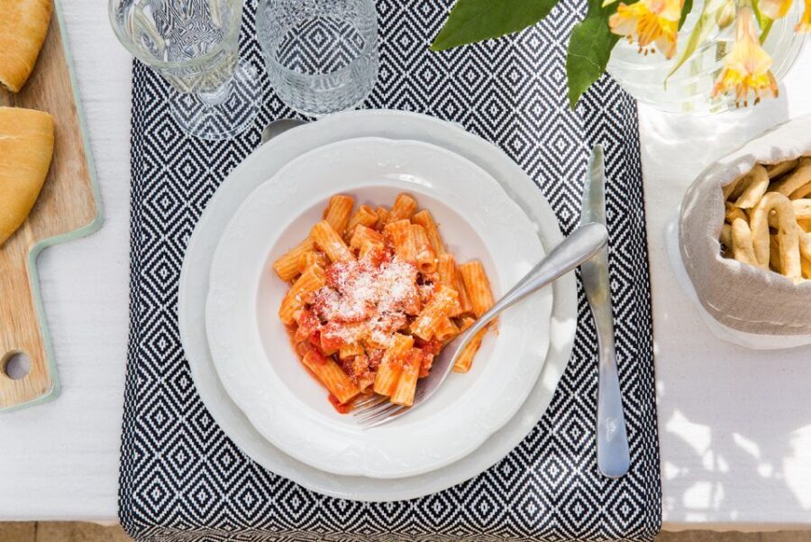 Florence: Dining Experience at a Local's Home - Small-group dinner (up to 8): the difference you feel immediately