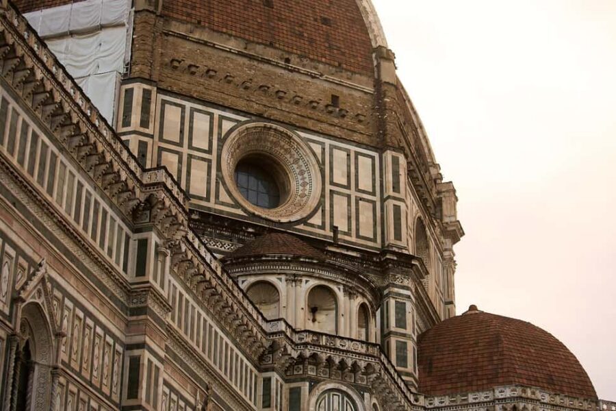Florence: Duomo Dawn Entry with Key Holder & Dome Climb Tour - Baptistery pass-by: what you can spot in just a few minutes