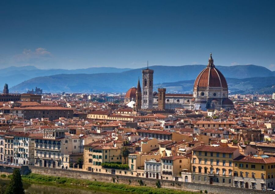 Florence E-Bike tour: Piazzale Michelangelo, Hills & Gelato - Lungarni and Ponte Vecchio: The Iconic Florence Combo