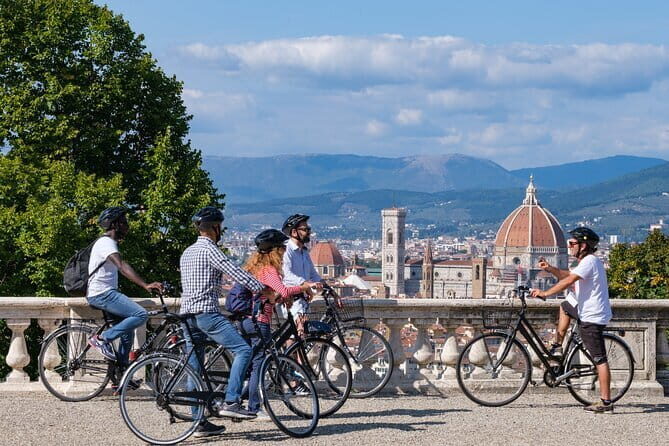 Florence E-Bikes & Sights Tour for Small Groups or Private - Santo Spirito, San Frediano, and Pitti Palace in Oltrarno