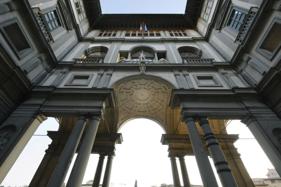 Florence: Early Morning Uffizi Gallery Guided Tour - The part most people underestimate: security and what to carry