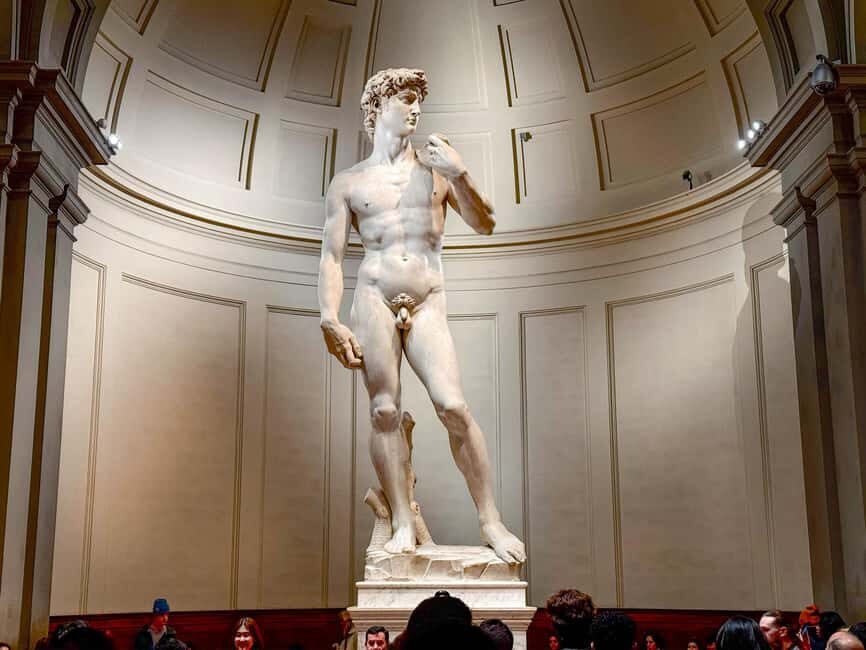 Florence: Exclusive Evening Tour of Michelangelo's David - The Guided Route Through the Prisoners, Music, and Plaster Casts