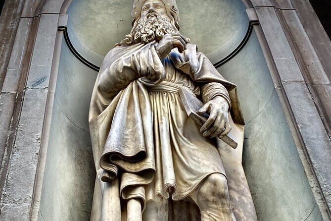 Florence - Express Uffizi Gallery and Leonardo da Vinci Museum - Key highlights at a glance