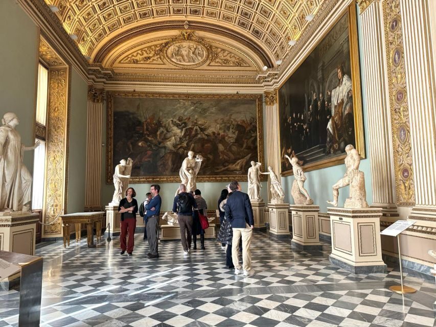 Florence: Fast Track Uffizi Gallery Guided Tour - The payoff of radio headsets in crowded rooms