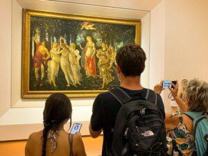 Florence: Fast-track Uffizi Gallery Hosted Tickets - Meeting the ItalyPass Tours Host Near the Giotto Statue