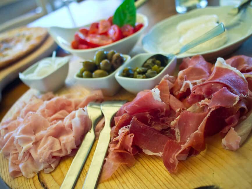 Florence: Food Tour with Wine and Gelato - Why This Florence Walk-Plus-Tastings Format Works