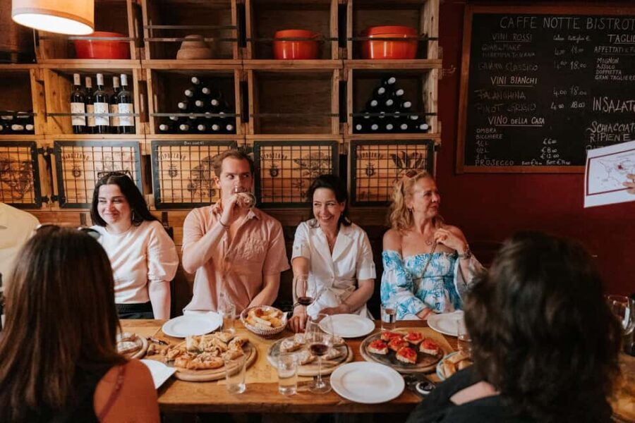 Florence: Food & Wine Tour in Oltrarno Neighborhood - Oltrarno After Dinner: why this food tour feels different