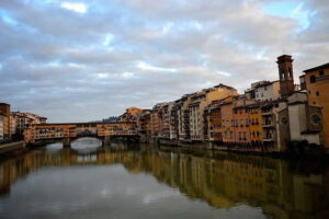 Florence for Families Private Tour - Piazza della Repubblica: a big Renaissance square in a smaller time slot