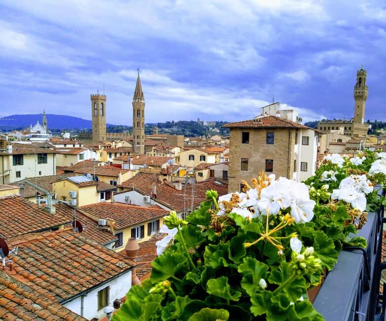 Florence from the rooftops: the exclusive tour - Starting at Piazza della Repubblica (43R): set your bearings fast
