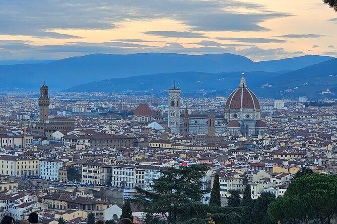 Florence Golden Hour Walking tour with Piazzale Michelangelo - Why golden hour matters in Florence