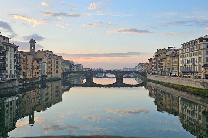 Florence Golden Hour Walking tour with Piazzale Michelangelo - What the guide adds (and why the reviews keep talking about it)