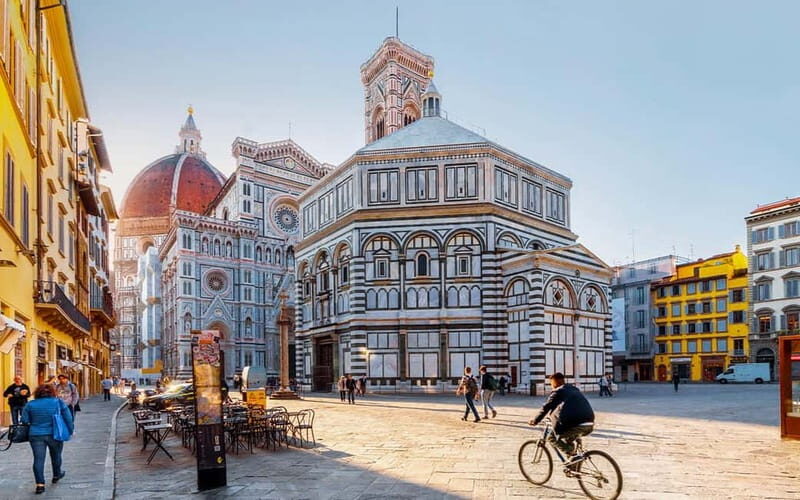 Florence Golf Cart Tour City Center & Piazzale Michelangelo - Piazza della Repubblica: A Square That Bridges Old Florence and Present-Day Life