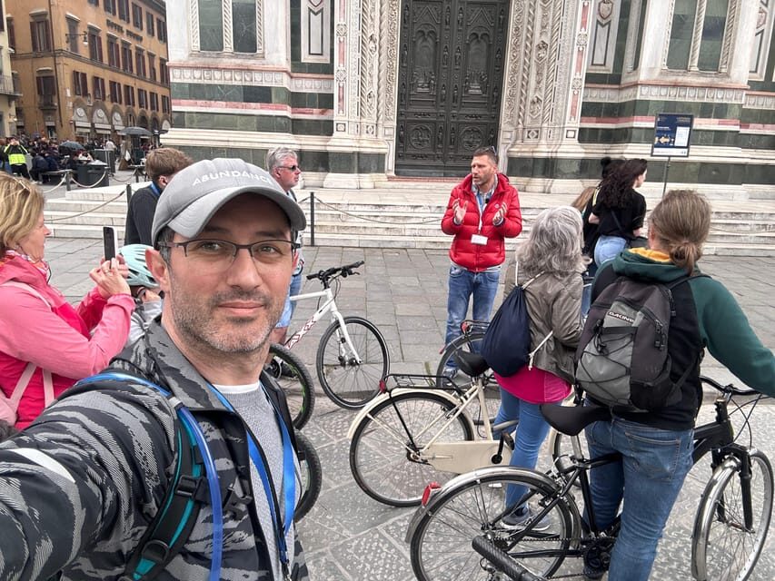Florence: Guided Bike Tour to Discover the Secrets - Piazza della Signoria: big-square energy with a guided brain