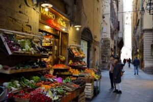 Florence: Guided Food and Wine Walking Tour - Where you meet the tour and how the start sets the tone