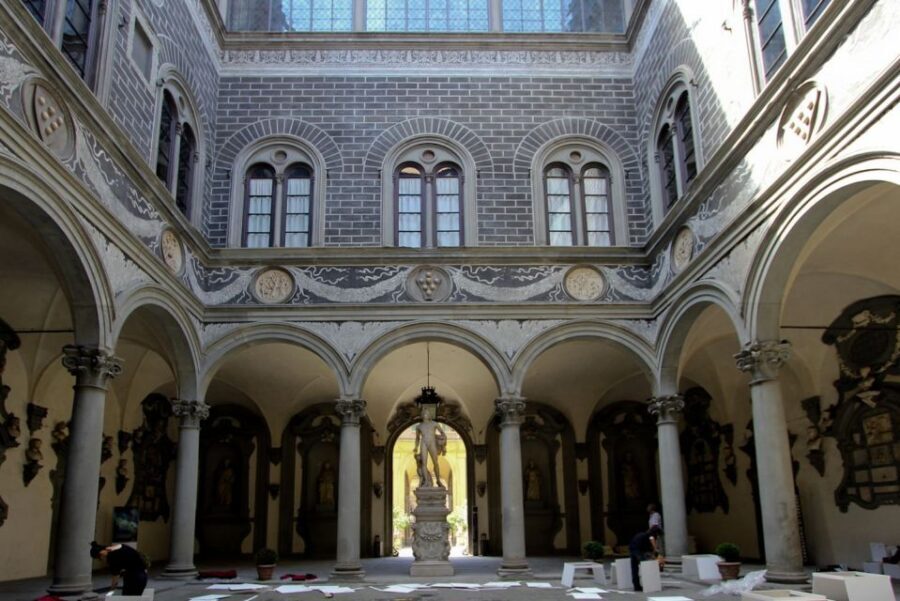Florence: Guided Medici Tour - Meeting at Palazzo Medici: Get Your Bearings Fast