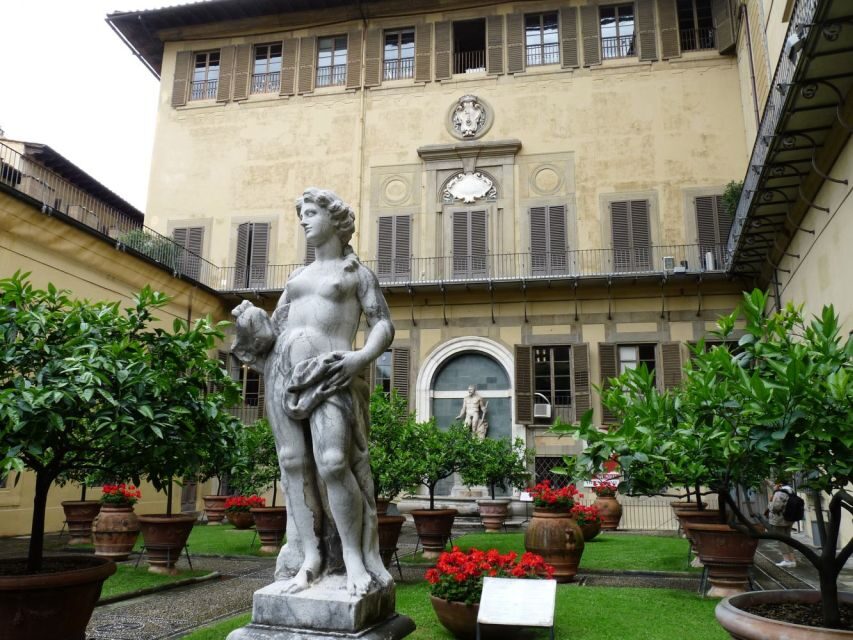 Florence: Guided Medici Tour - The Medici Drama: Lorenzo, Cosimo, Piero, and the Rival Families