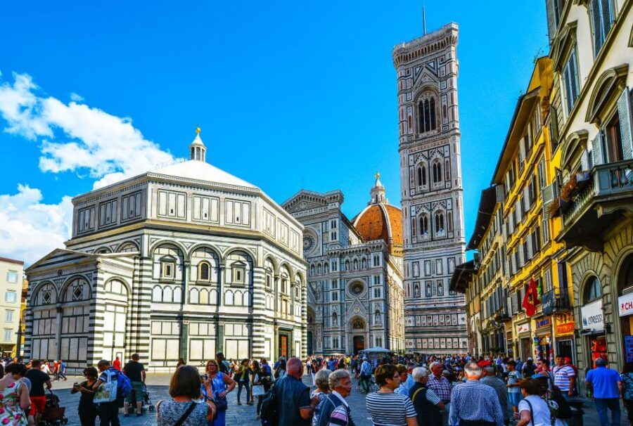 Florence: Guided Walking Tour with Fiorentina Steak Dinner - Florentine steak dinner in a trattoria: size, meaning, and mood