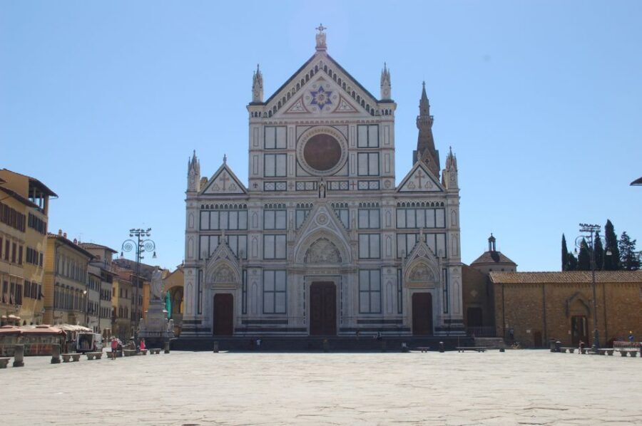 Florence: Highlights and Small-Group Accademia Tour - Ponte Vecchio and the Vasari Corridor: the jewelry bridge with a backstory
