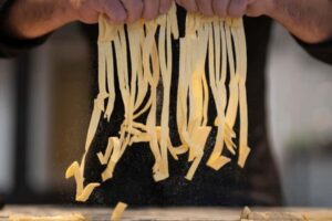 Florence: Highlights Cooking Class with Italian Pastas - Entering The 1700 Room Kitchen: What Makes This Setup Worth It