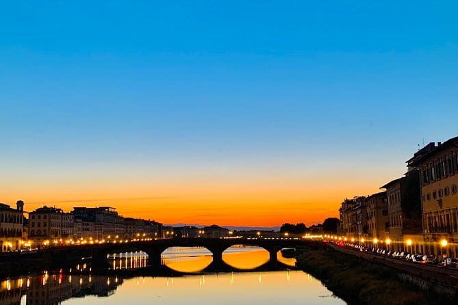 Florence Highlights Walking Tour By Night with Expert Guide - Key things to know before you go