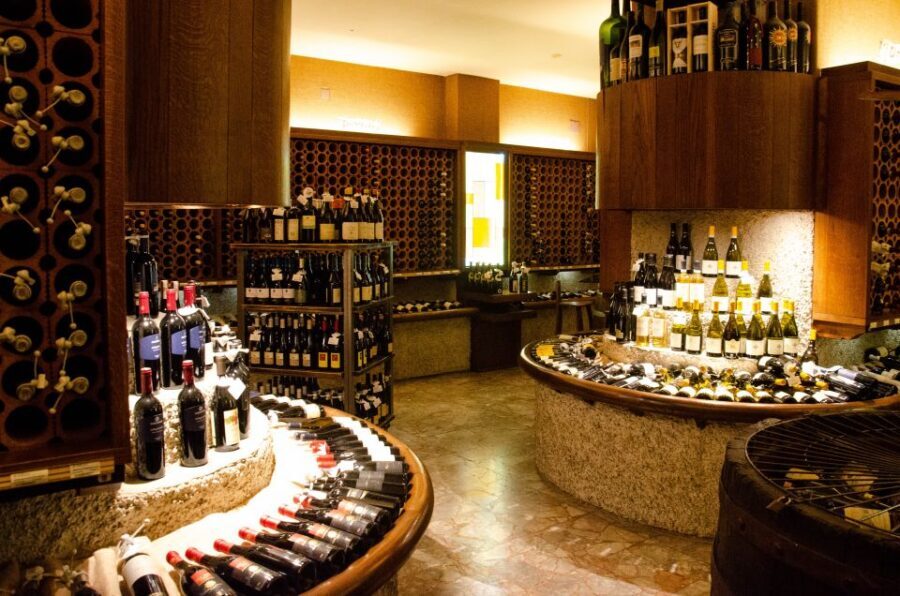 Florence: History Walking Tour with Wine Tasting - A 1.5-hour Florence Walk That Ends in a Wine Cellar
