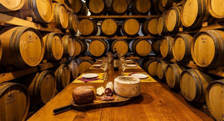 Florence: History Walking Tour with Wine Tasting - Duomo Square and Santa Maria del Fiore’s Dome