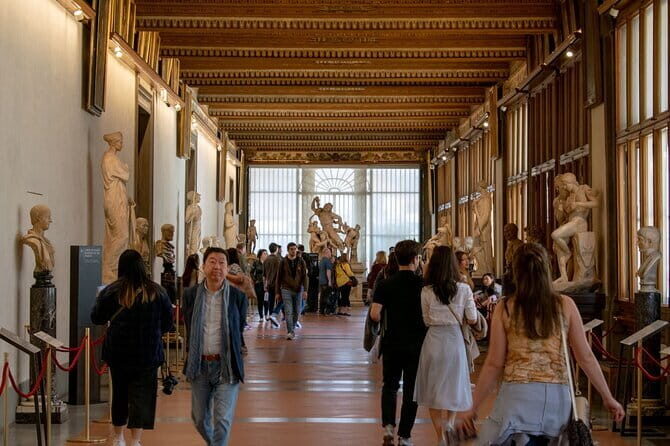 Florence in one day with a localGuide: David-City walk-Uffizi - A One-Day Art Sprint With Real Explanations