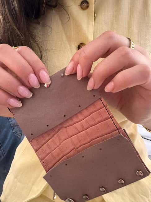 Florence: Leather Wallet-Making Workshop with Coffee - The teaching style that makes or breaks a craft workshop