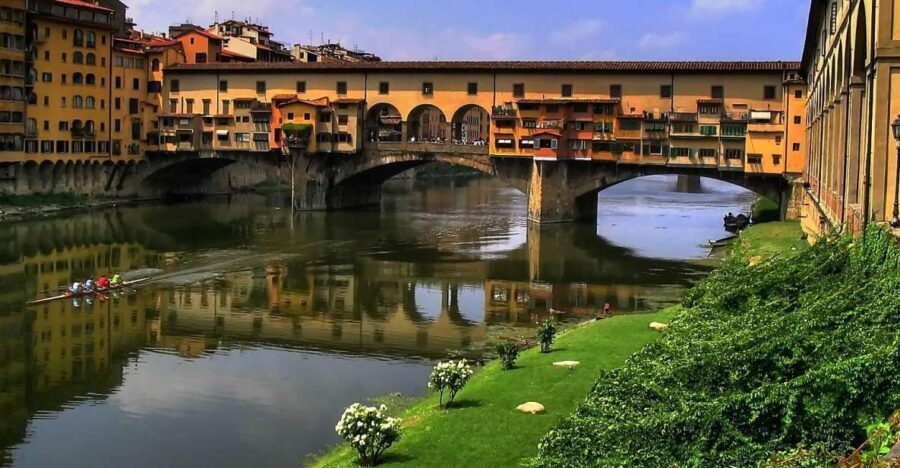 Florence: Medieval & Renaissance Private 3-Hour Walking Tour - Piazza del Duomo and the rules that can affect your interior visit