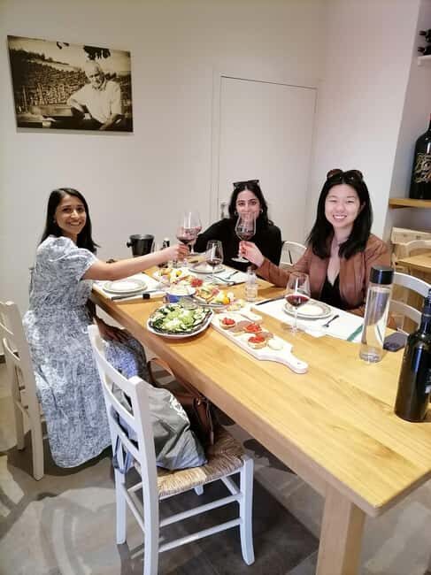 Florence: Montalcino, Montepulciano & Val d Orcia with lunch - Who this trip suits best (and who should skip it)
