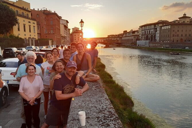 Florence Night Bike Tour with Wine and Aperitivo Picnic included - Key highlights worth marking on your map