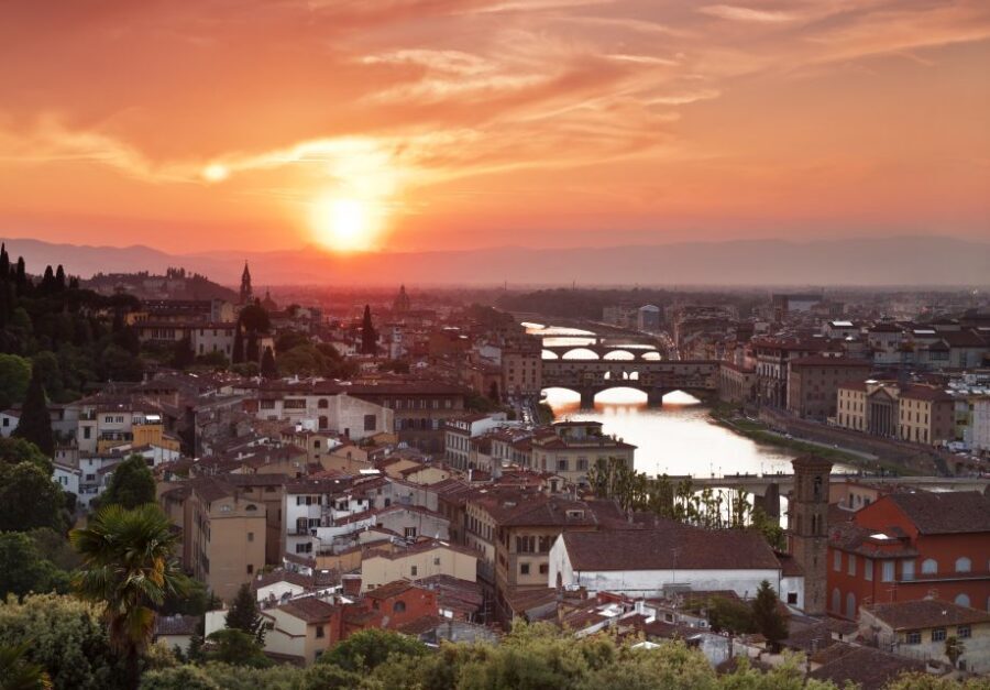 Florence: Night Tour by Electric Bike - Florence at night is a different city—on purpose