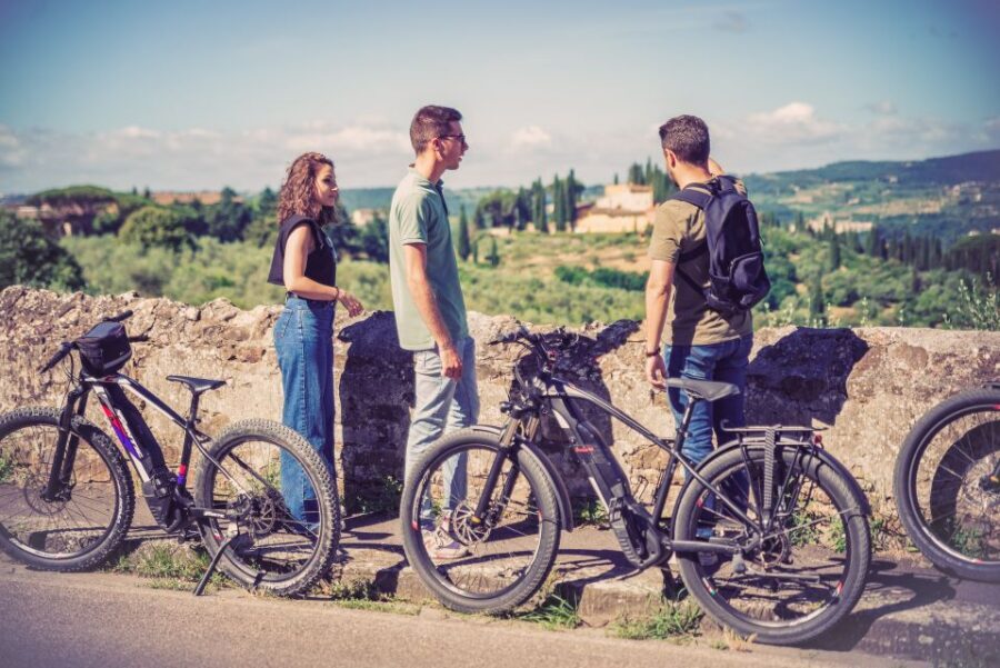 Florence: Night Tour by Electric Bike - What you actually do in 2 hours (and why it works)