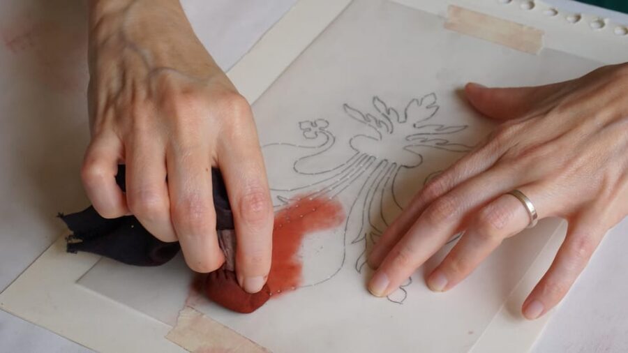 Florence: Painting experience, create your Florentine Lily! - Duration, group size, and pacing in 3 hours