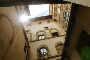 Florence: Palazzo Vecchio Entrance Ticket & Audioguide - Audioguide Tablet Choices: English (and More) Without a Live Tour