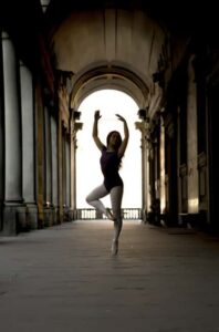 Florence : Photoshoot In The City - Choose City Center or Piazzale Michelangelo for Your View
