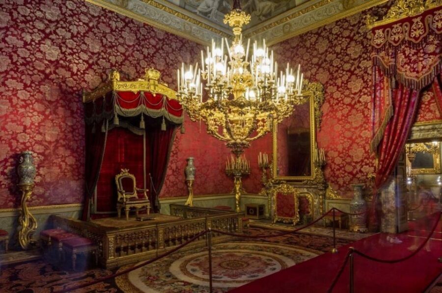 Florence: Pitti Palace Small Group Tour - Photography, Pace, and What You Should Plan Around
