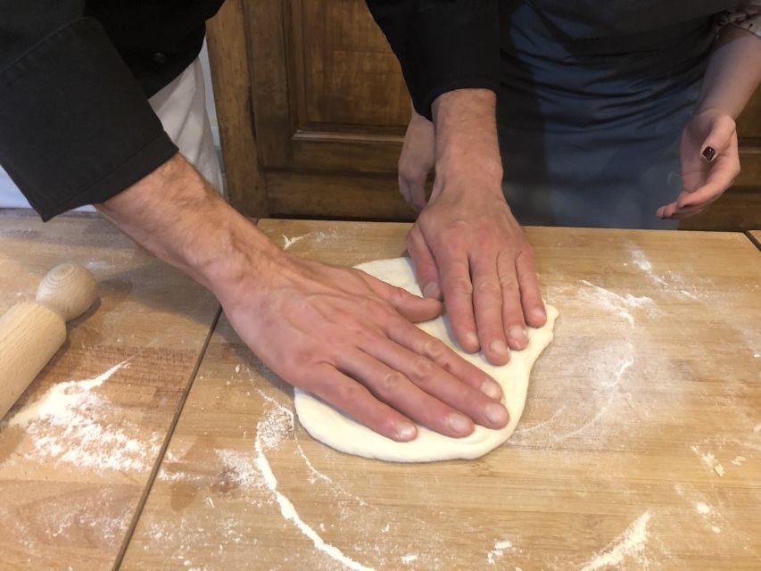 Florence: Pizza and Gelato Family-Friendly Cooking Class - Pizza class: learning the base, not just copying shapes