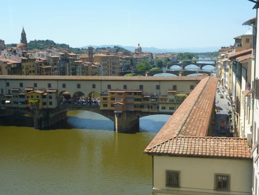 Florence: Ponte Vecchio Rafting Experience with Aperitif - Aperitif on the Arno near Ponte Santa Trinita: wine and a real pause