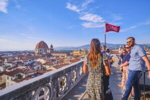 Florence Premium Duomo Tour With Terrace View and Dome Climb - Stop 1: The guided approach that tells you what to look for