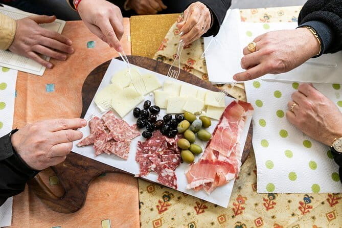 Florence Private Food Tour of 10+Tastings with Cheeses & Wines - Key things you’ll notice right away