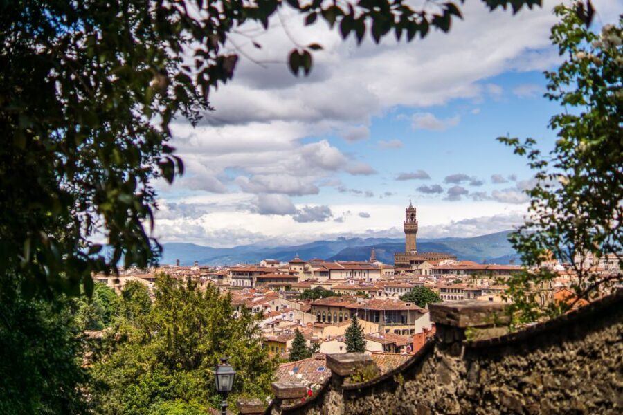 Florence: Private Photo Walking Tour - A pro photographer guide who teaches you how to see