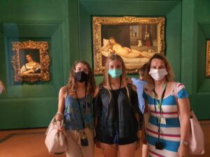 Florence: Private Siena, San Gimignano and Chianti Tour - Getting to Tuscany in Comfort: Mercedes Minivan, Wi‑Fi, and Water