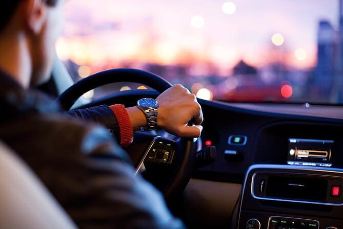 Florence Private Transfer from or to Florence Airport, Train Station and Hotel - Airport pickup and drop-off at FLR: curbside sanity