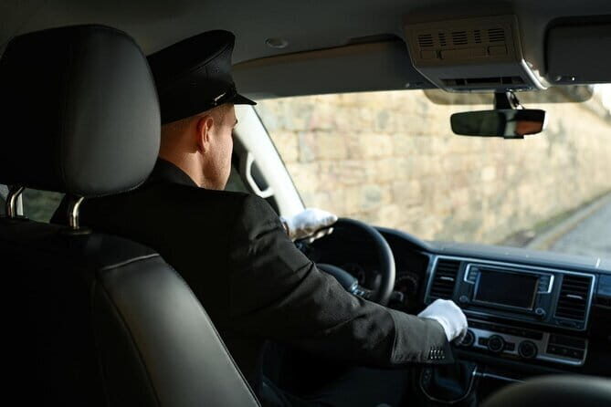 Florence Private Transfer from or to Florence Airport, Train Station and Hotel - The vehicle and luggage rules that affect how smooth it feels
