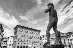 Florence: Private walking guided tour - San Lorenzo and the Medici roots: where the power began