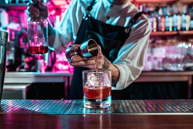Florence Pub Crawl in the Old Town - A 9:30pm Start You’ll Actually Like
